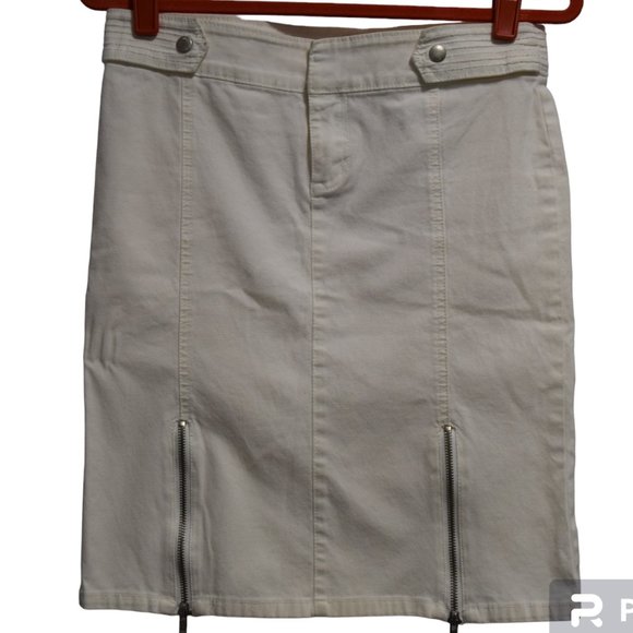 JLO by Jennifer Lopez White Zippered Midi Skirt with Slight Stretch. Siz… - Picture 1 of 12